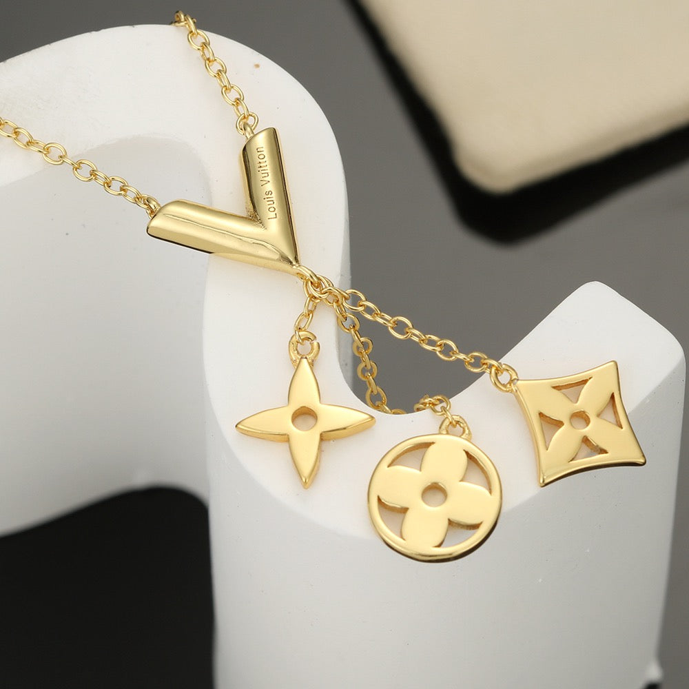 High-Quality Necklace-aa