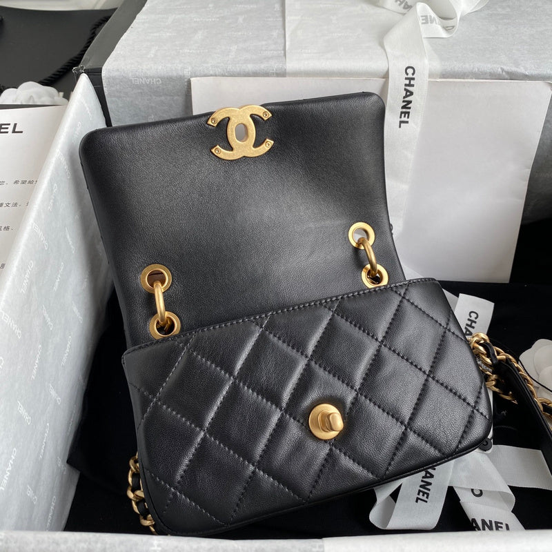 Chanel Luxury Handbag Style 653 Rovelle Bags