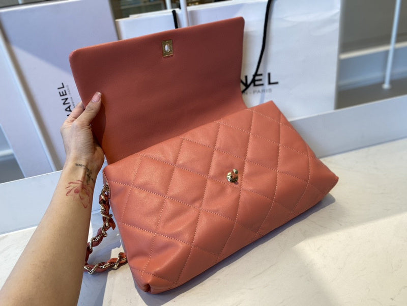 Chanel Luxury Handbag Style 587 Rovelle Bags