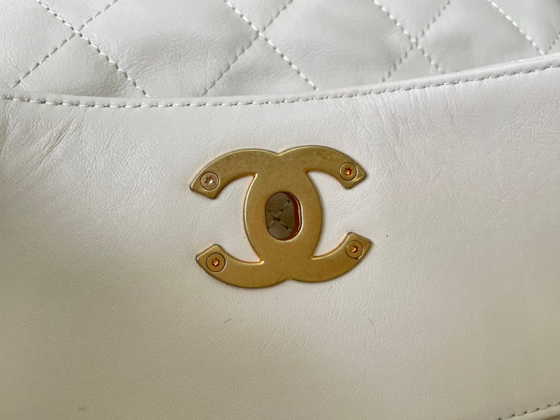 Chanel Luxury Handbag Style 624 Rovelle Bags