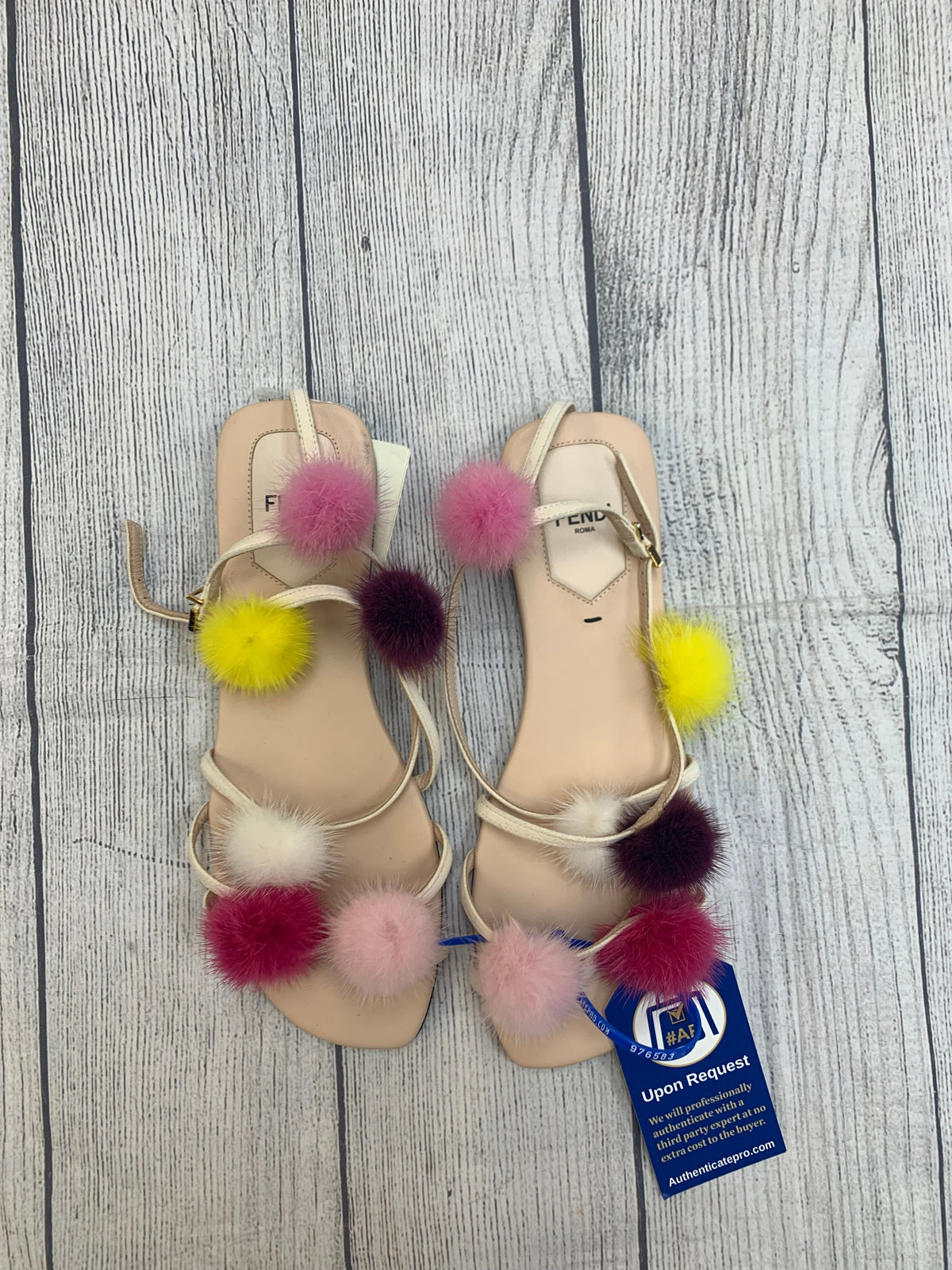 Sandals Designer By Fendi Size: 7.5 Rovelle Bags