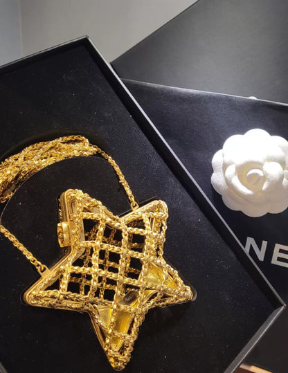 Chanel Luxury Leather Gold Handbag Style 6 Rovelle Bags