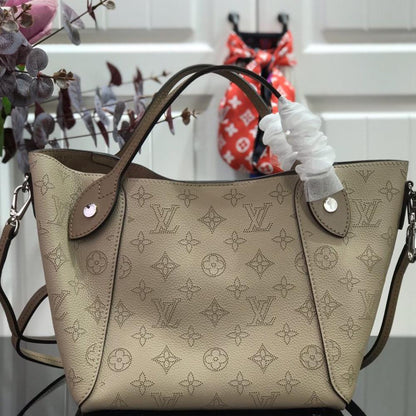LV HINA PM