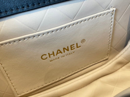 Chanel Luxury Handbag Style 652 Rovelle Bags