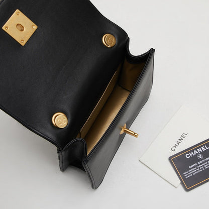 Chanel Luxury Handbag Style 641 Rovelle Bags