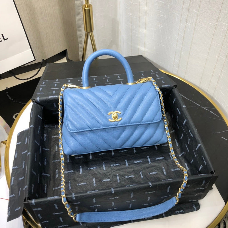 Chanel Luxury Handbag Style 526 Rovelle Bags