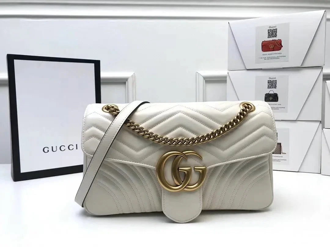 Gucci GG Marmont Matelass茅 Shoulder Bag White
