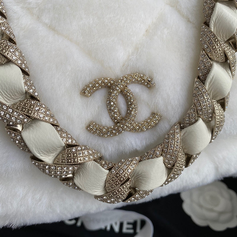 Chanel Luxury Handbag Style 567 Rovelle Bags