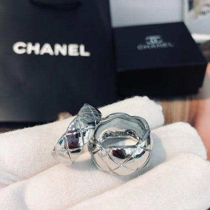 High-Quality Rings-190