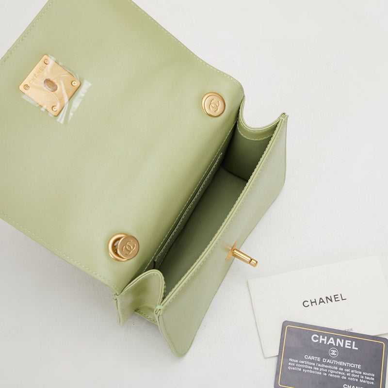 Chanel Luxury Handbag Style 645 Rovelle Bags
