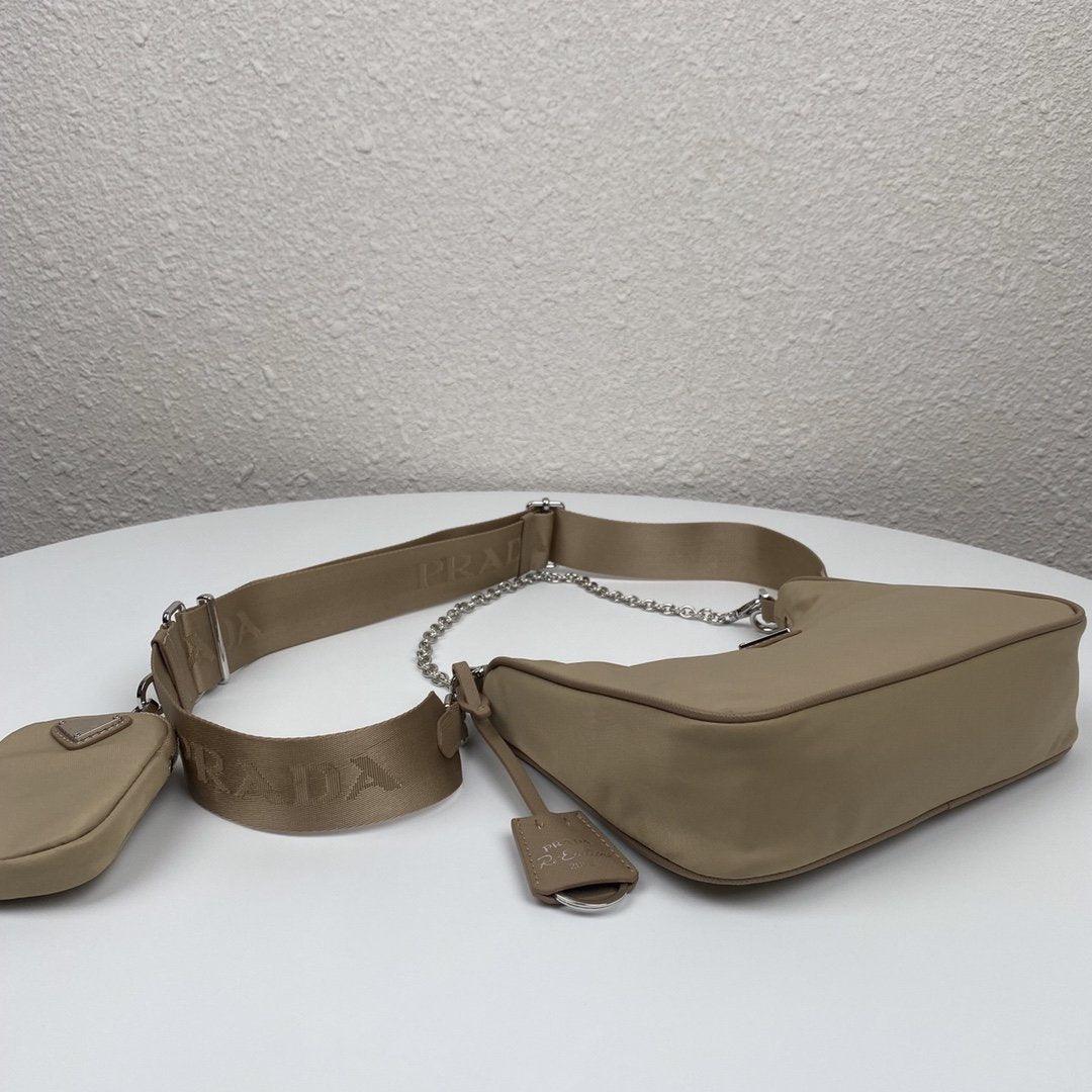 Prada Re-Edition 2005 Nylon Bag