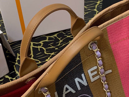 Chanel Luxury Handbag Style 68 Rovelle Bags