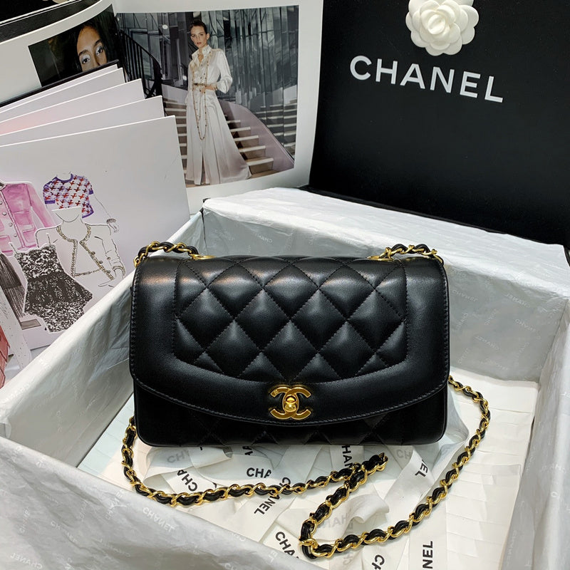 Chanel Luxury Handbag Style 619 Rovelle Bags
