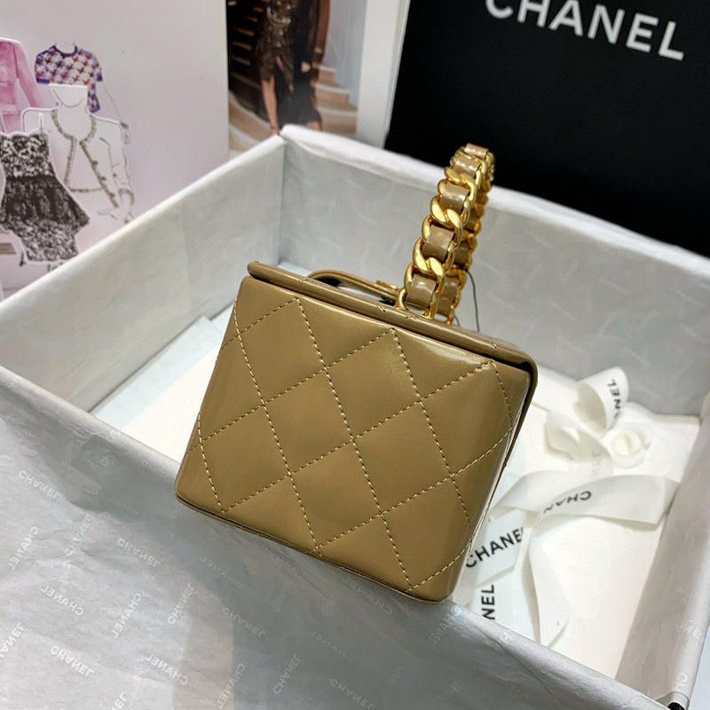 Chanel Luxury Handbag Style 566 Rovelle Bags