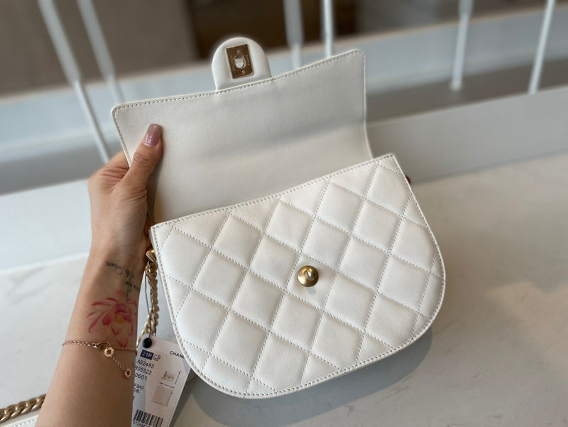 Chanel Luxury Handbag Style 615 Rovelle Bags