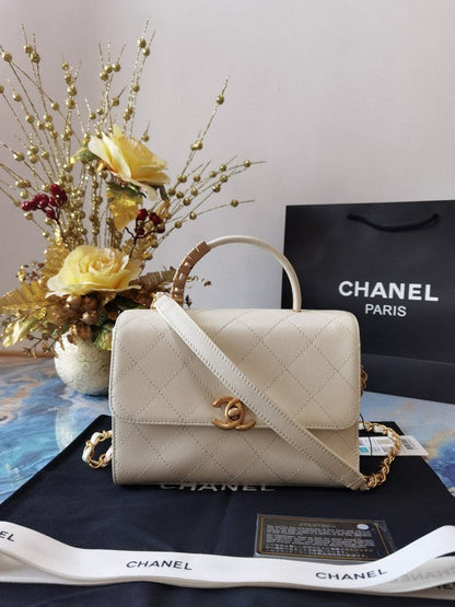 Chanel Luxury Handbag Style 634 Rovelle Bags