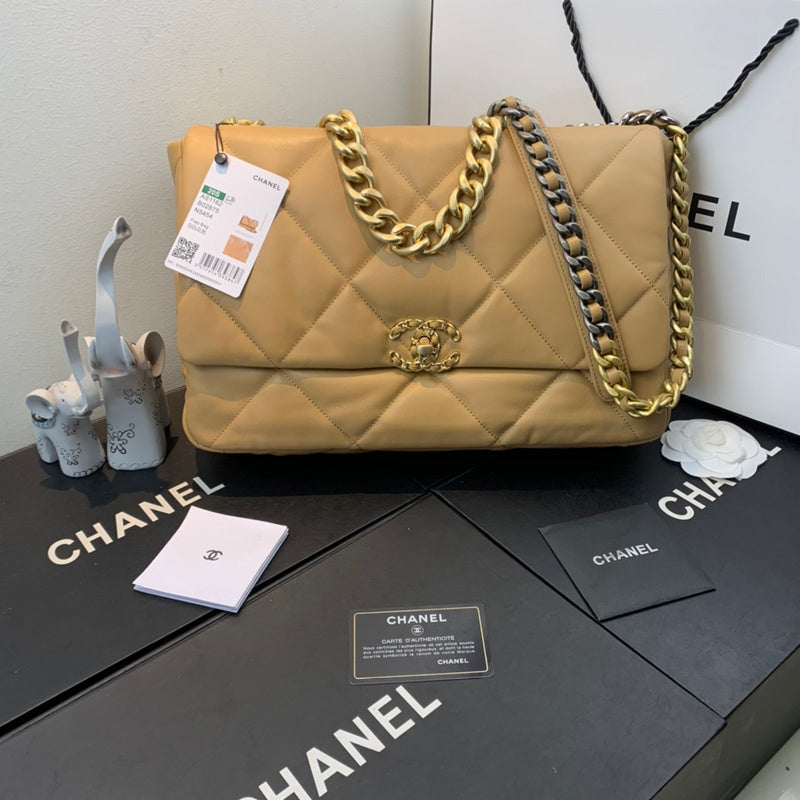 Chanel Luxury Handbag Style 579 Rovelle Bags