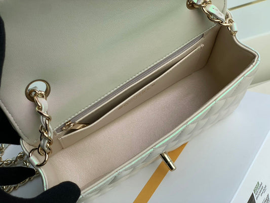 Chanel Luxury Handbag Style 606 Rovelle Bags