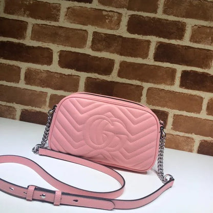 Gucci GG Marmont Matelass茅 Crossbody Bag