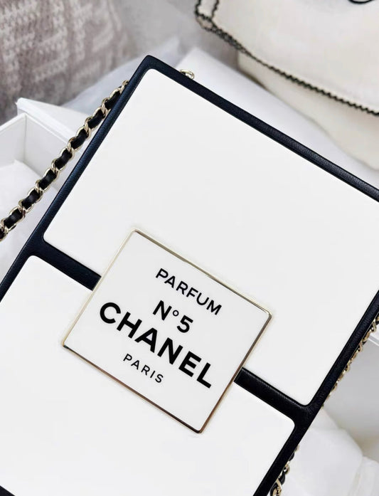 Chanel Luxury Leather Black Clutch Style 6 Rovelle Bags