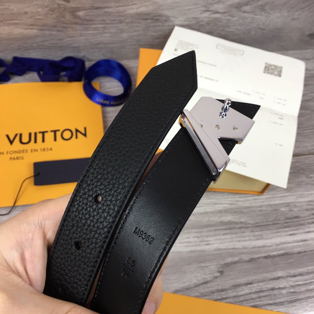 Leather Belt Louis Vuitton