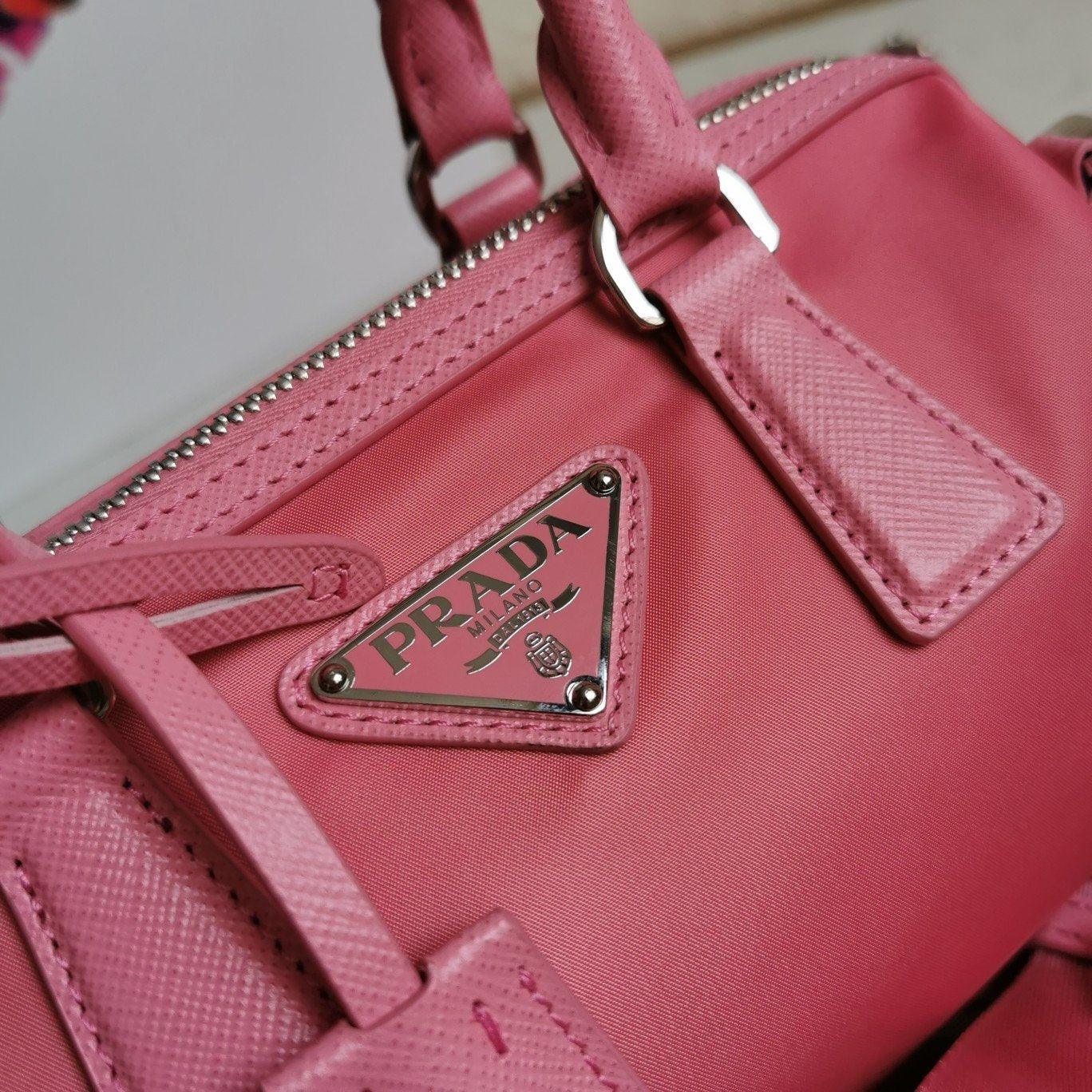 Prada Re-Edition 2005 Nylon Bag