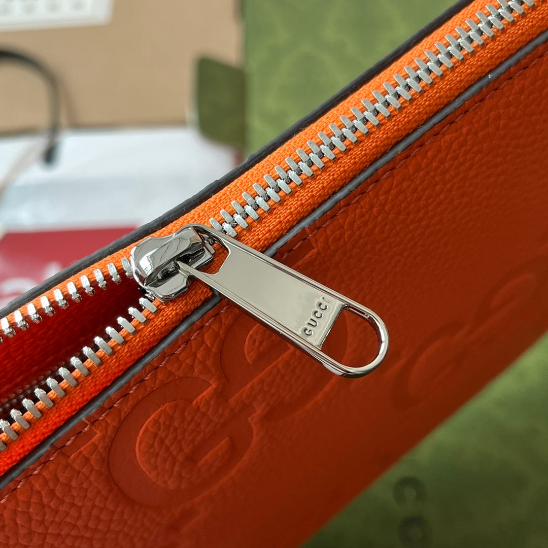 Gucci Jumbo GG Medium Messenger Bag