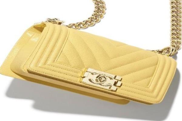 Chanel Boy Medium Handbag Beige Rovelle Bags