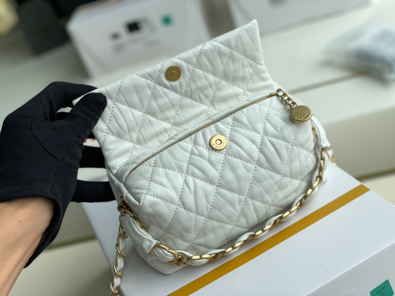 Chanel Luxury Handbag Style 620 Rovelle Bags