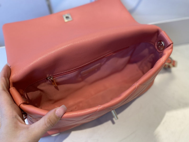 Chanel Luxury Handbag Style 638 Rovelle Bags