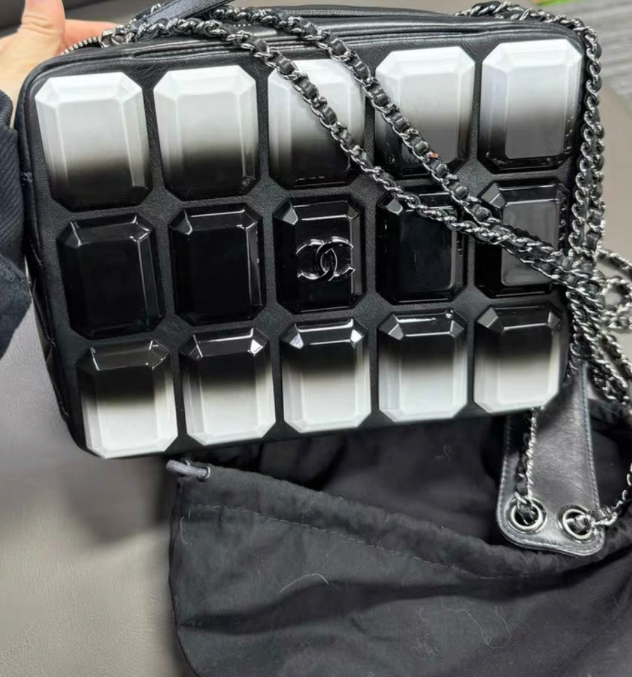 Chanel Black Shopping Pop Art Gradient 2014 Runway Large Tote Rovelle Bags