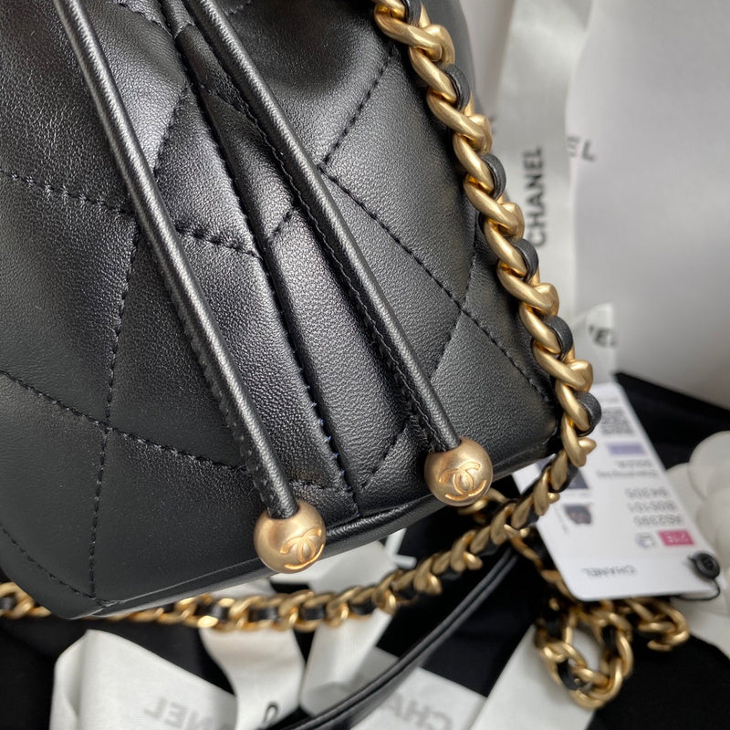 Chanel Luxury Handbag Style 647 Rovelle Bags
