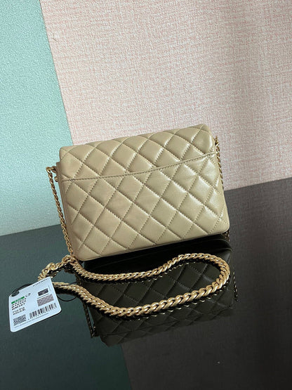 Chanel Luxury Handbag Style 52 Rovelle Bags