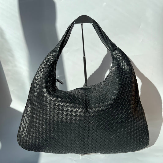 Bottega Veneta Veneta Hobo Maxi Black Leather 51cm