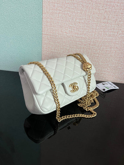 Chanel Luxury Handbag Style 70 Rovelle Bags