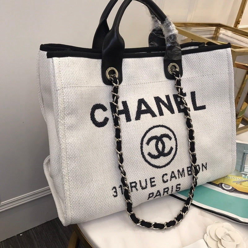 Chanel Luxury Handbag Style 551 Rovelle Bags