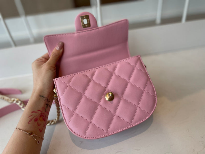 Chanel Luxury Handbag Style 651 Rovelle Bags