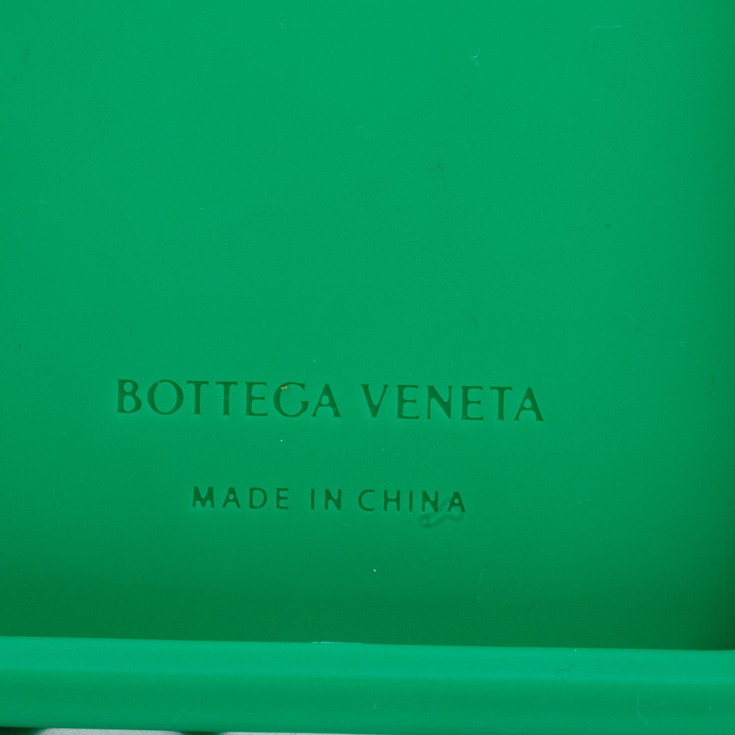 Bottega Veneta Green Intreccio Rubber Silicon iPhone 16 Pro Max Case