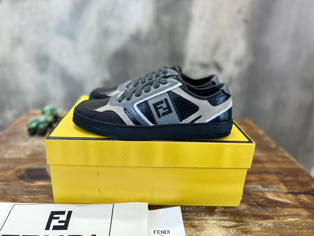 Fendi Step Sneaker