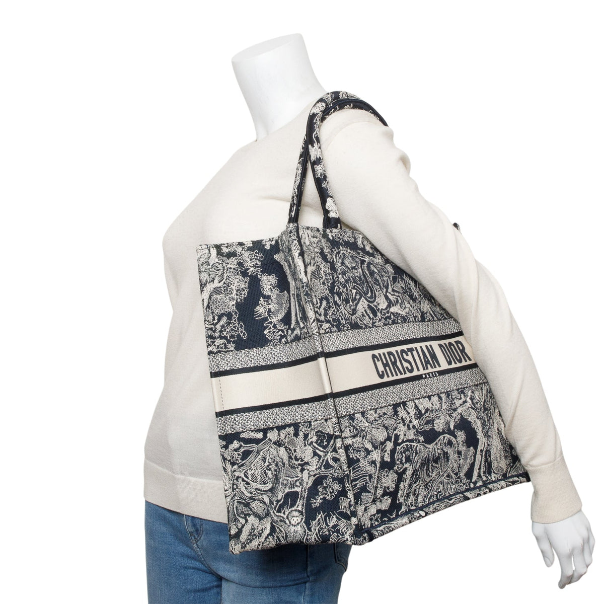 Christian Dior 2022 Large Ecru and Blue Toile de Jouy Embroidery Canvas Book Tote Rovelle Bags