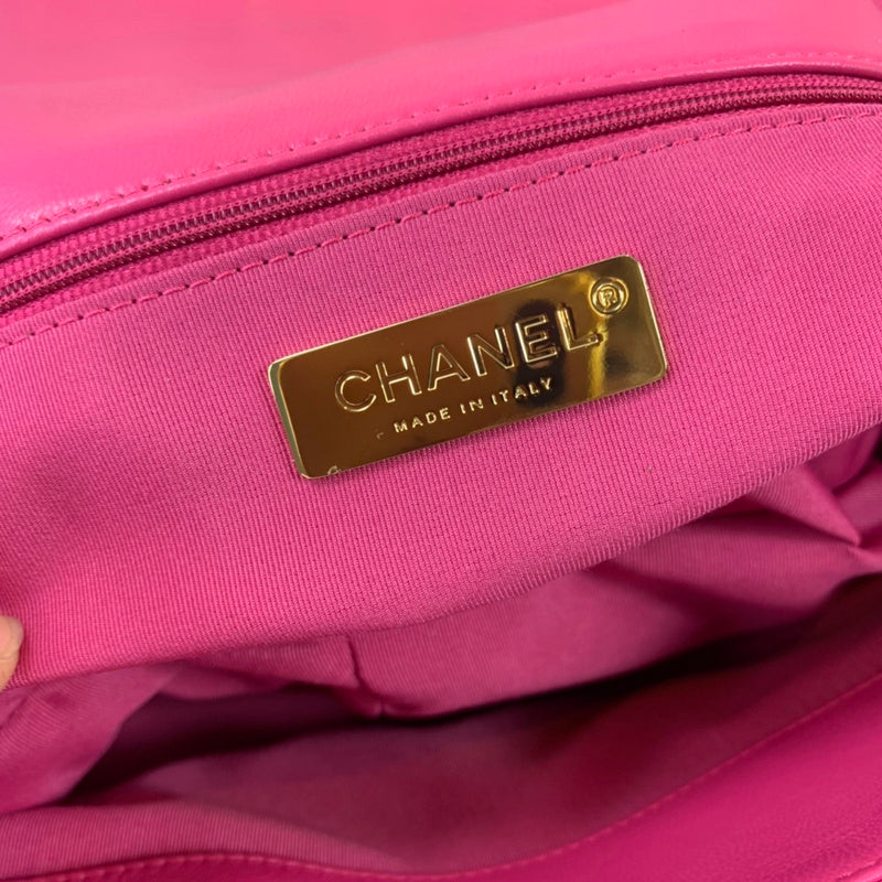 Chanel Luxury Handbag Style 599 Rovelle Bags