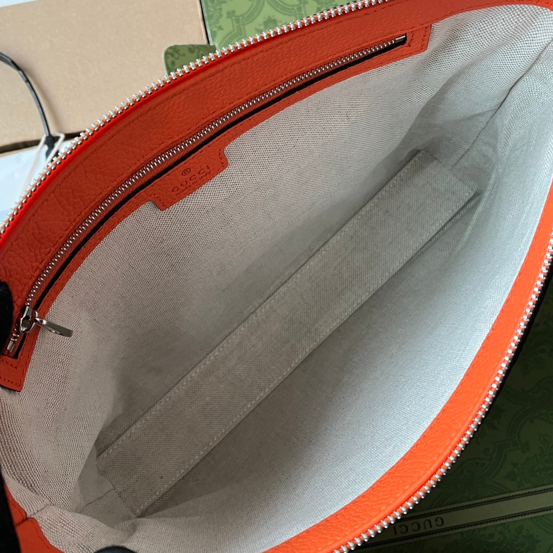 Gucci Jumbo GG Medium Messenger Bag