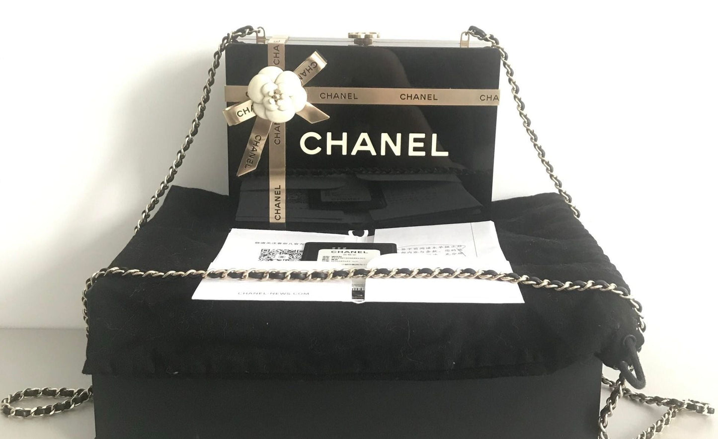 Chanel Luxury Leather Handbag Style 6 Rovelle Bags