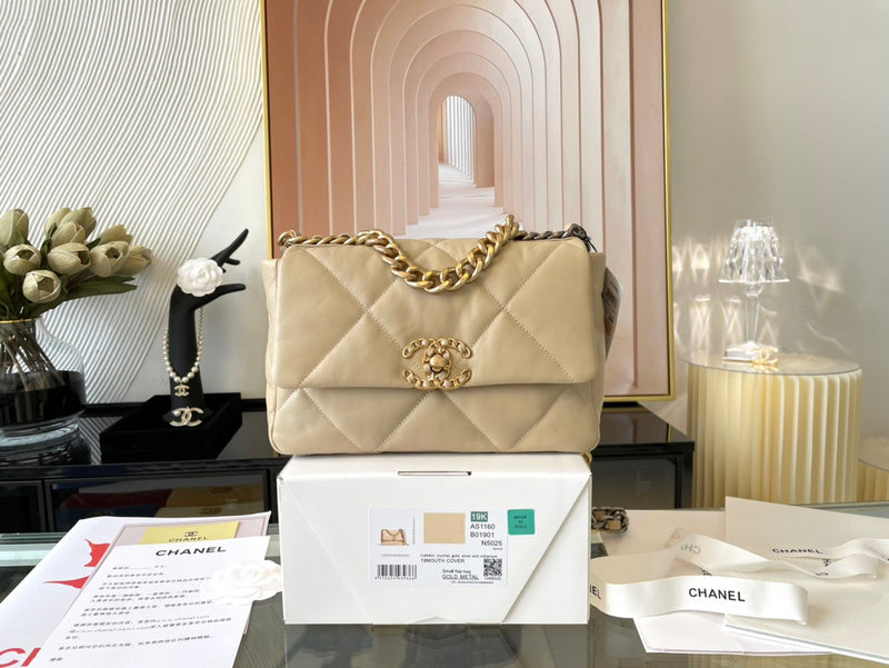Chanel Luxury Handbag Style 603 Rovelle Bags
