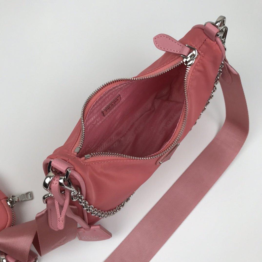 Prada Re-Edition 2005 Nylon Bag