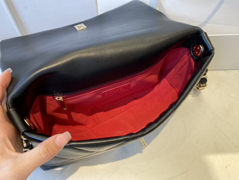 Chanel Luxury Handbag Style 640 Rovelle Bags