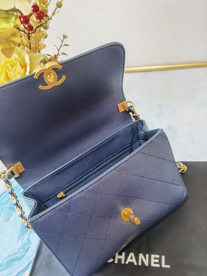 Chanel Luxury Handbag Style 636 Rovelle Bags
