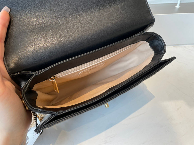 Chanel Luxury Handbag Style 616 Rovelle Bags