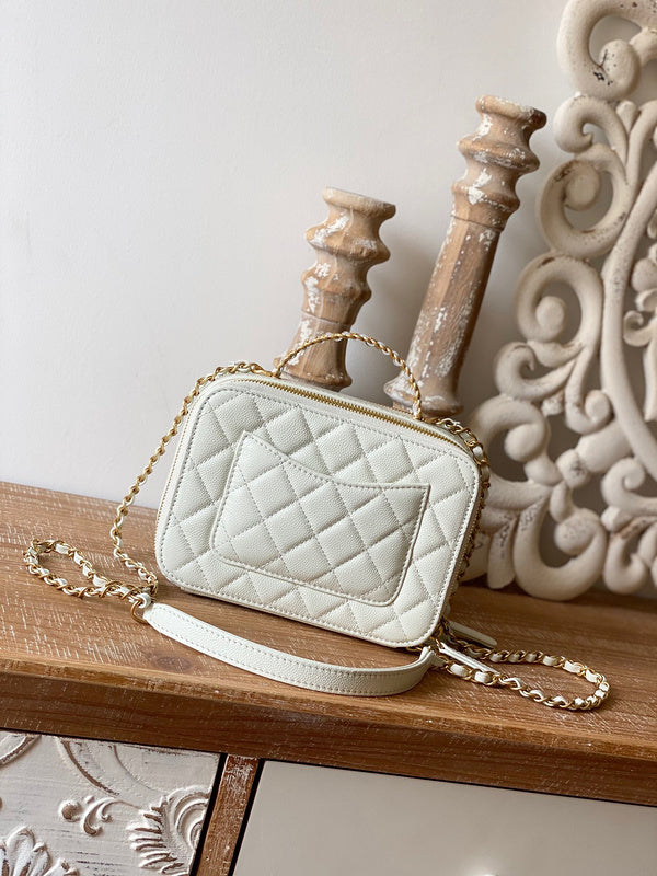 Chanel Luxury Handbag Style 433 Rovelle Bags
