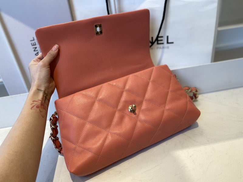 Chanel Luxury Handbag Style 638 Rovelle Bags